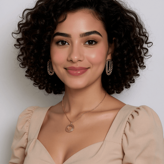 Strawberry Girl Makeup: The Fresh, Flirty Beauty Trend Taking Over 2024 - La Moda Me