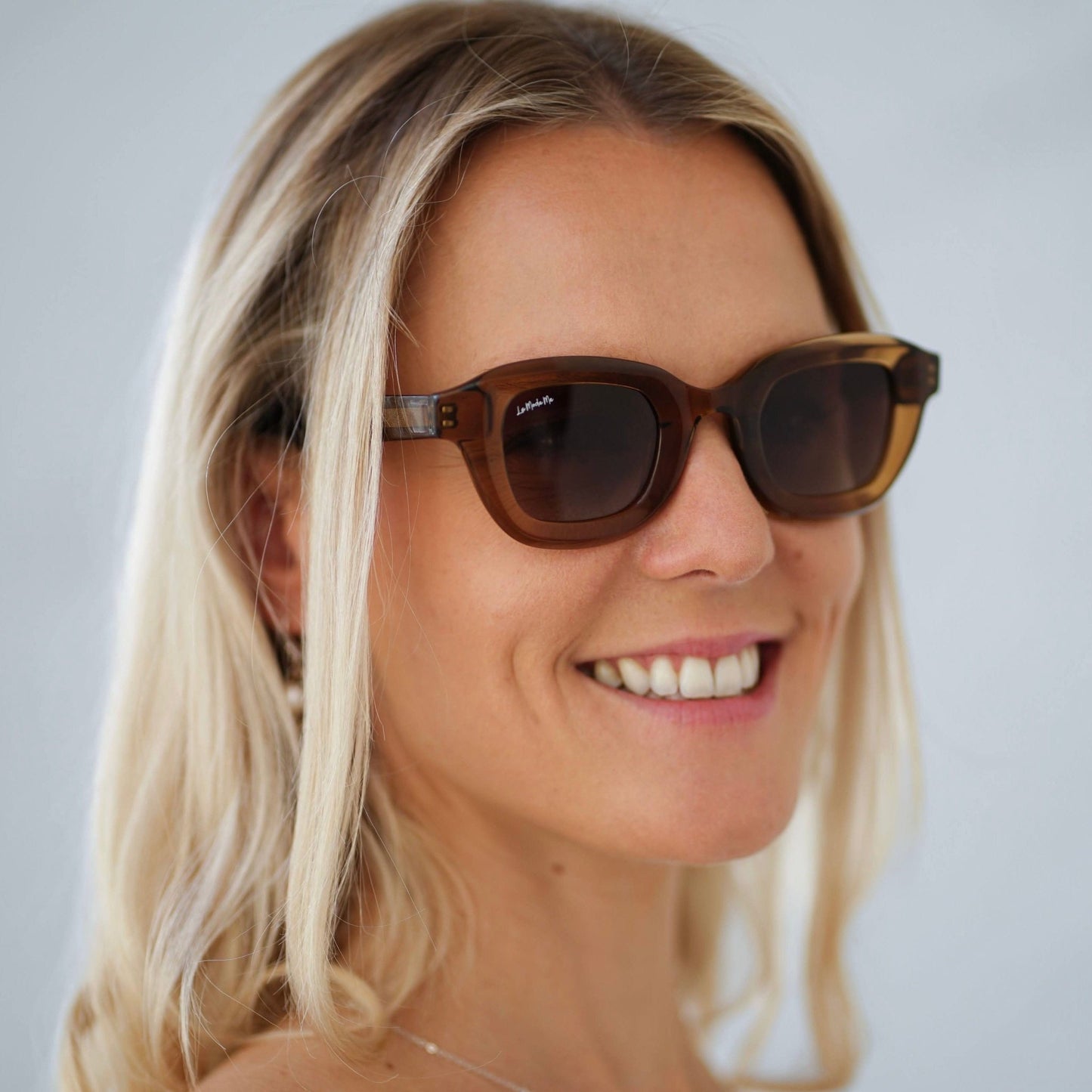 Larna Bo - La Moda Me