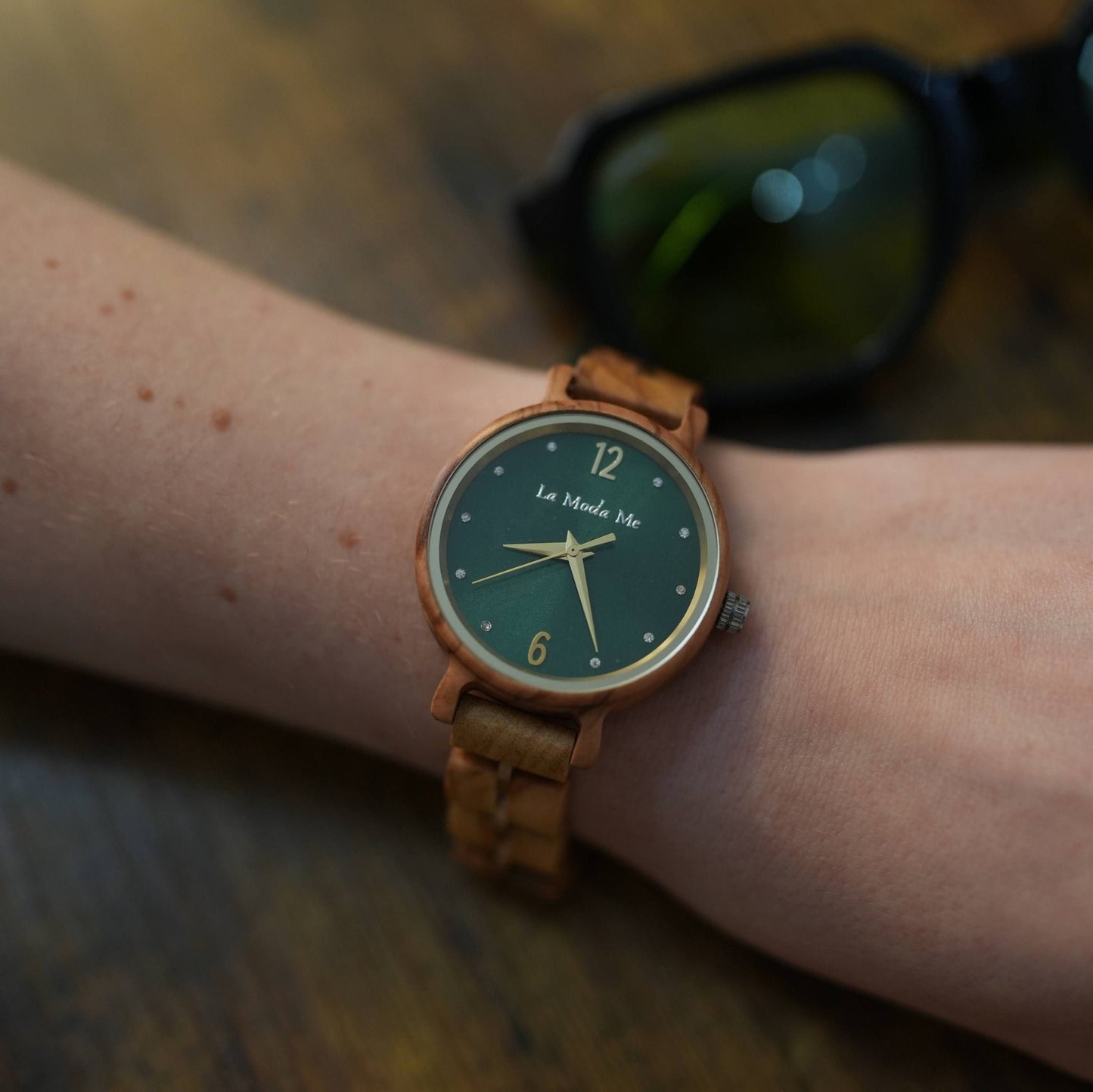 Watch Viridis, olivewood, green display, elegant - La Moda Me