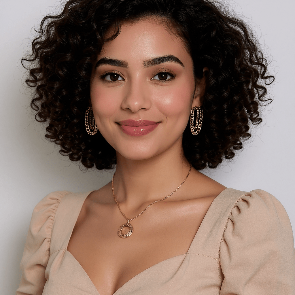 Strawberry Girl Makeup: The Fresh, Flirty Beauty Trend Taking Over 2024 - La Moda Me